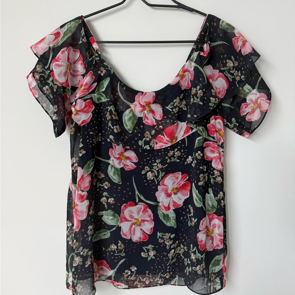 Floral Ruffle Off-Shoulder Top - Picture 4 of 4